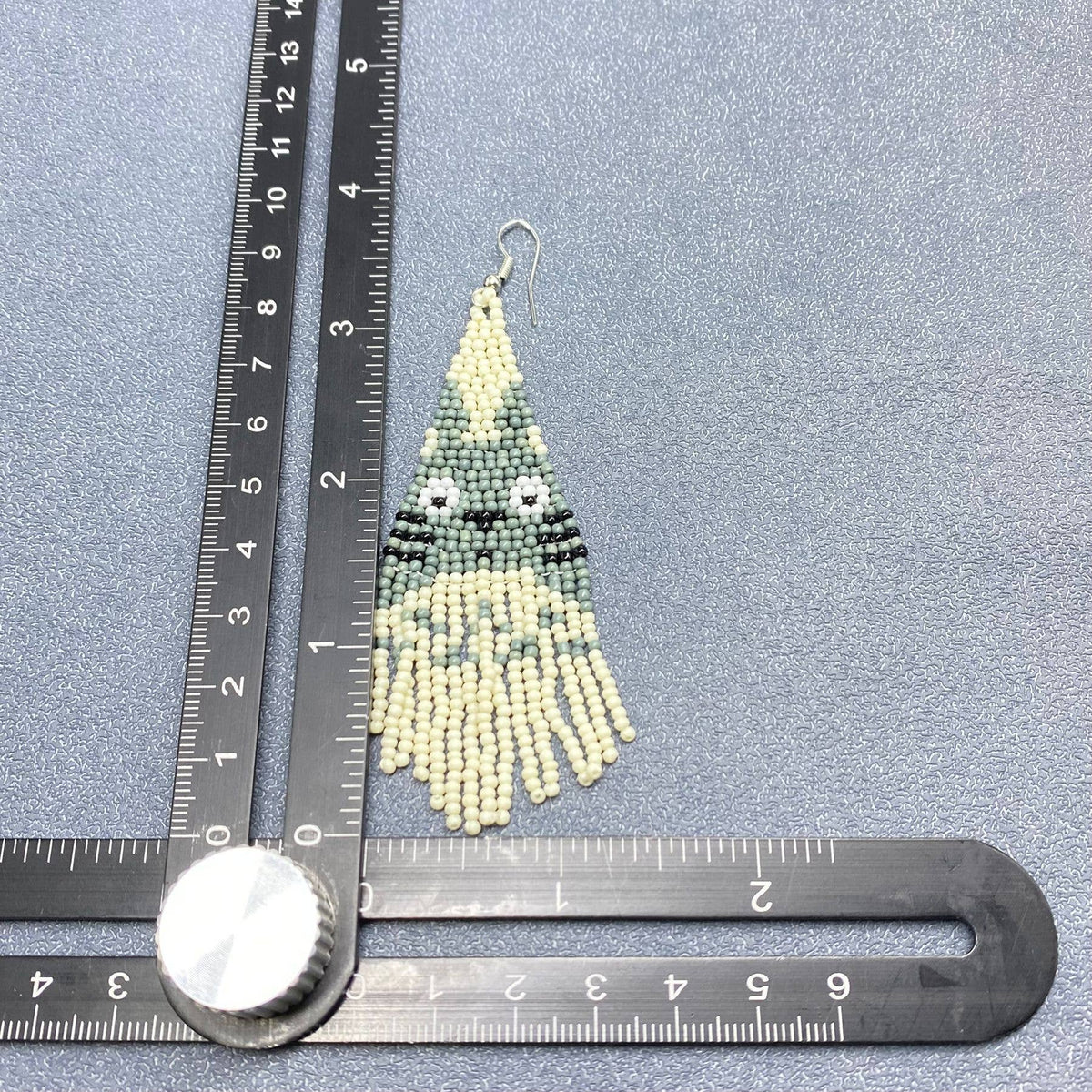 Totoro Cat Pattern Hand-woven Seed Beads Fringe Earrings - SB