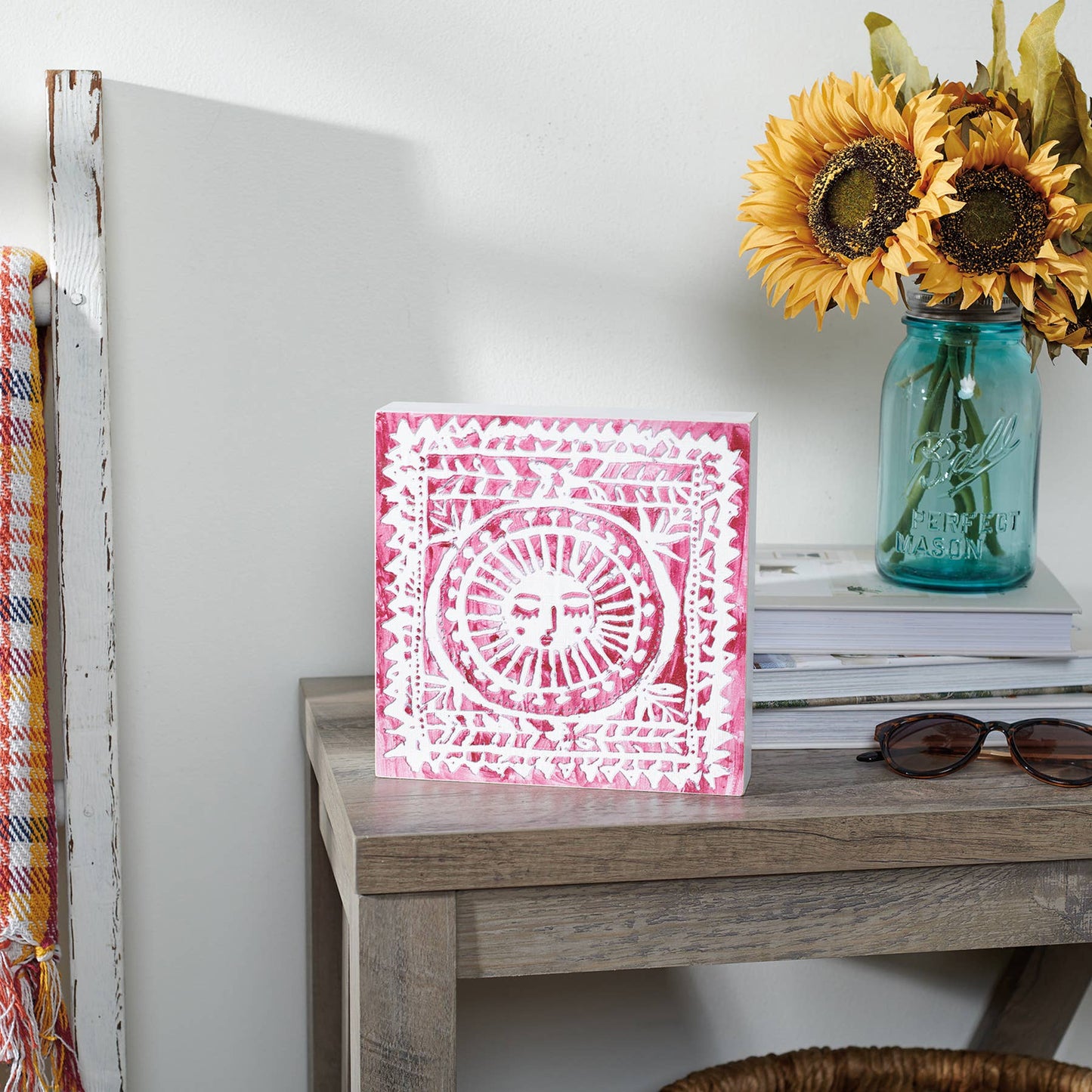 Sun Box Sign