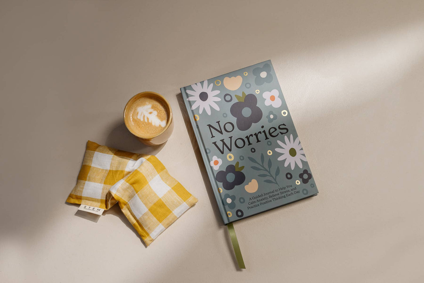 No Worries: A Guided Journal to Help You Calm Anxiety