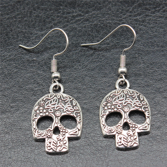 Punk Skull Earrings: Sliver