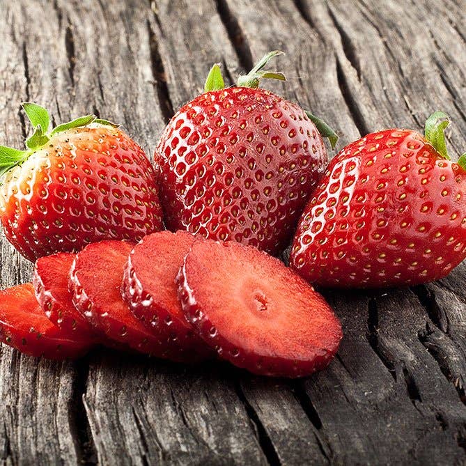 Strawberry Oil: .5 fl oz - Sun's Eye