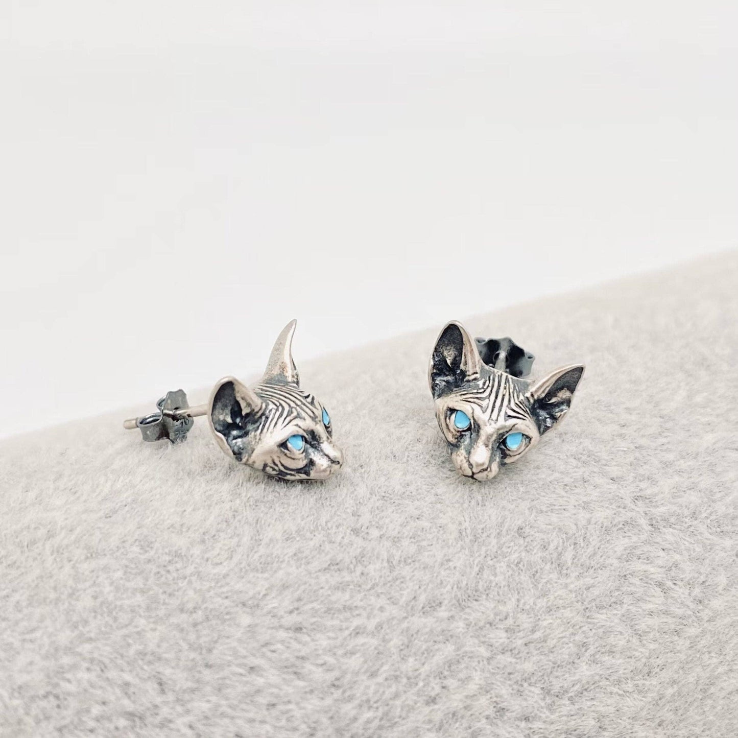 SS Cats Head Stud Earrings