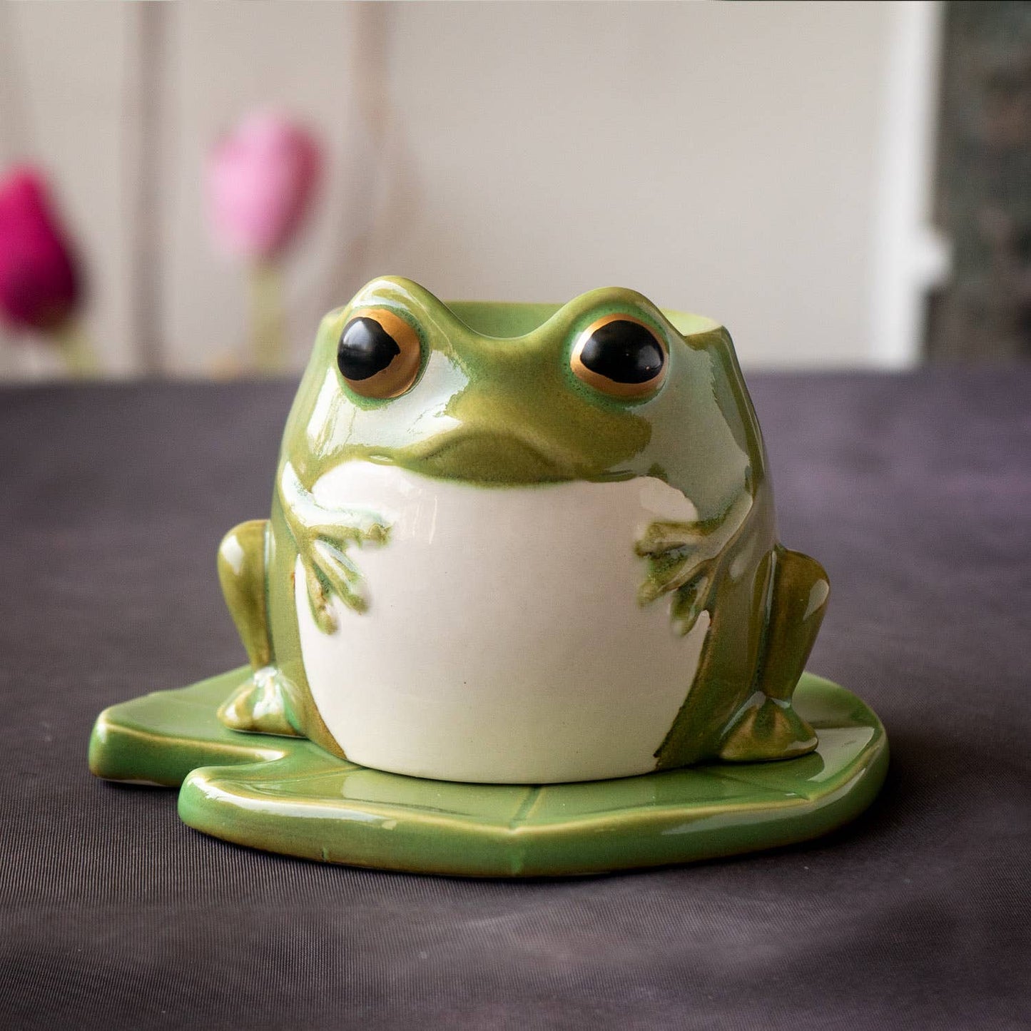 Frog on Lily Pad Oil Burner