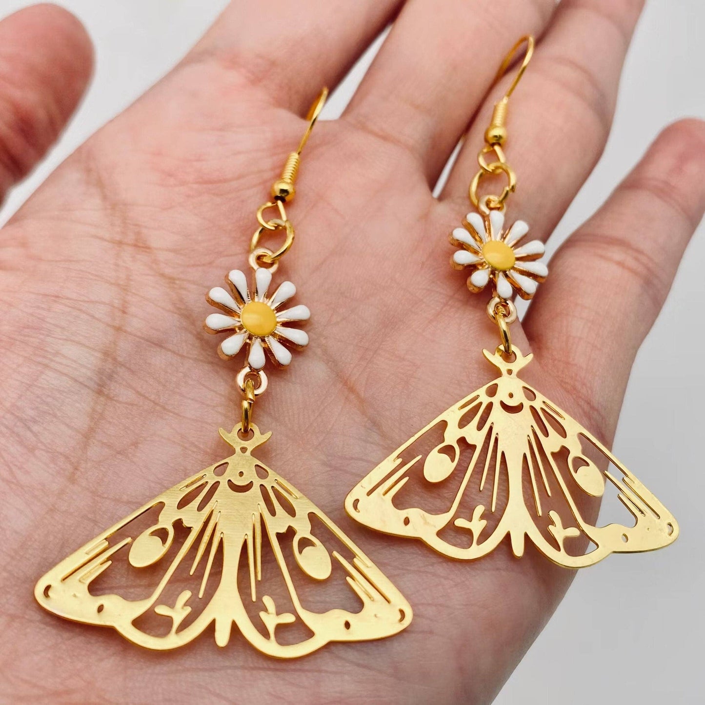 Earrings - White Daisy Flower Hollow Butterfly Bohemian