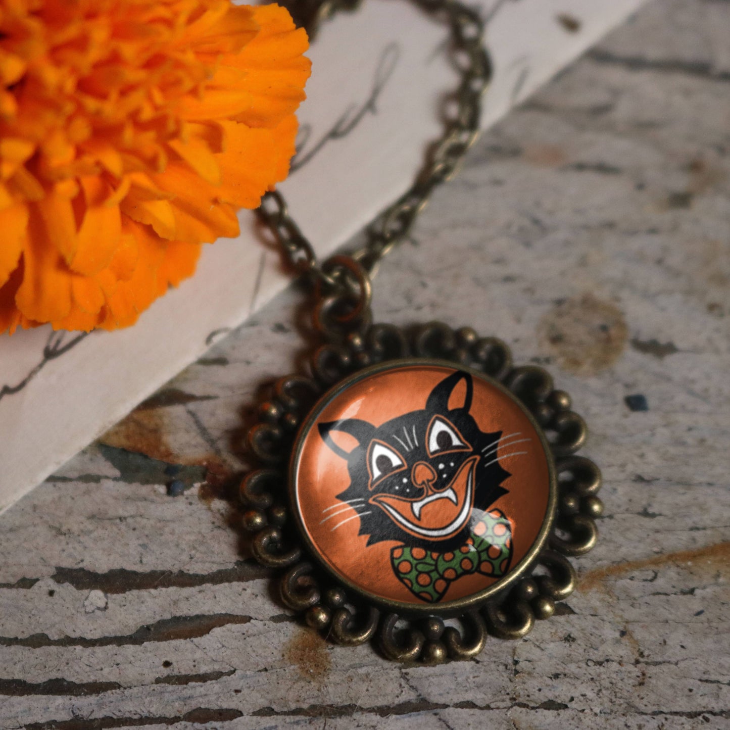 Necklace - Retro Black Cat Ornate: 16mm Double Sided Pendant with Bead