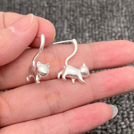 Earrings - Lazy Cat Frosted Design Ear Studs: Silver