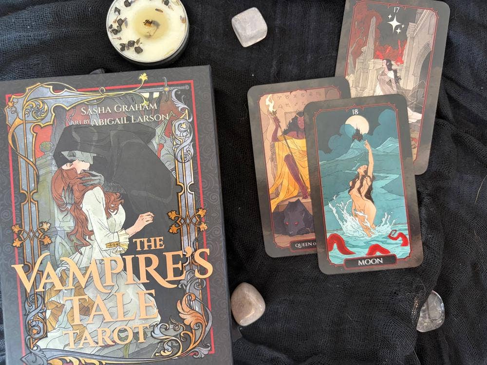 The Vampire's Tale Tarot Deck (Halloween Tarot Deck)