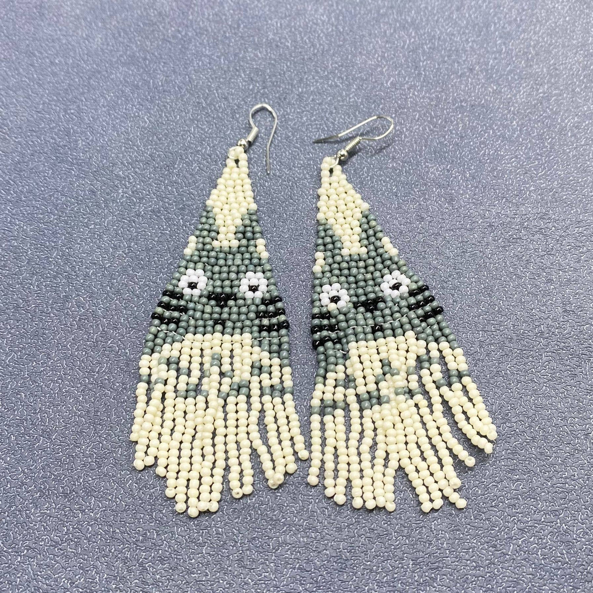 Totoro Cat Pattern Hand-woven Seed Beads Fringe Earrings - SB