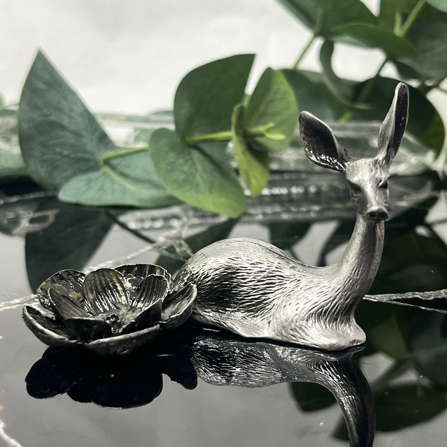 Silver Deer Sphere Stand