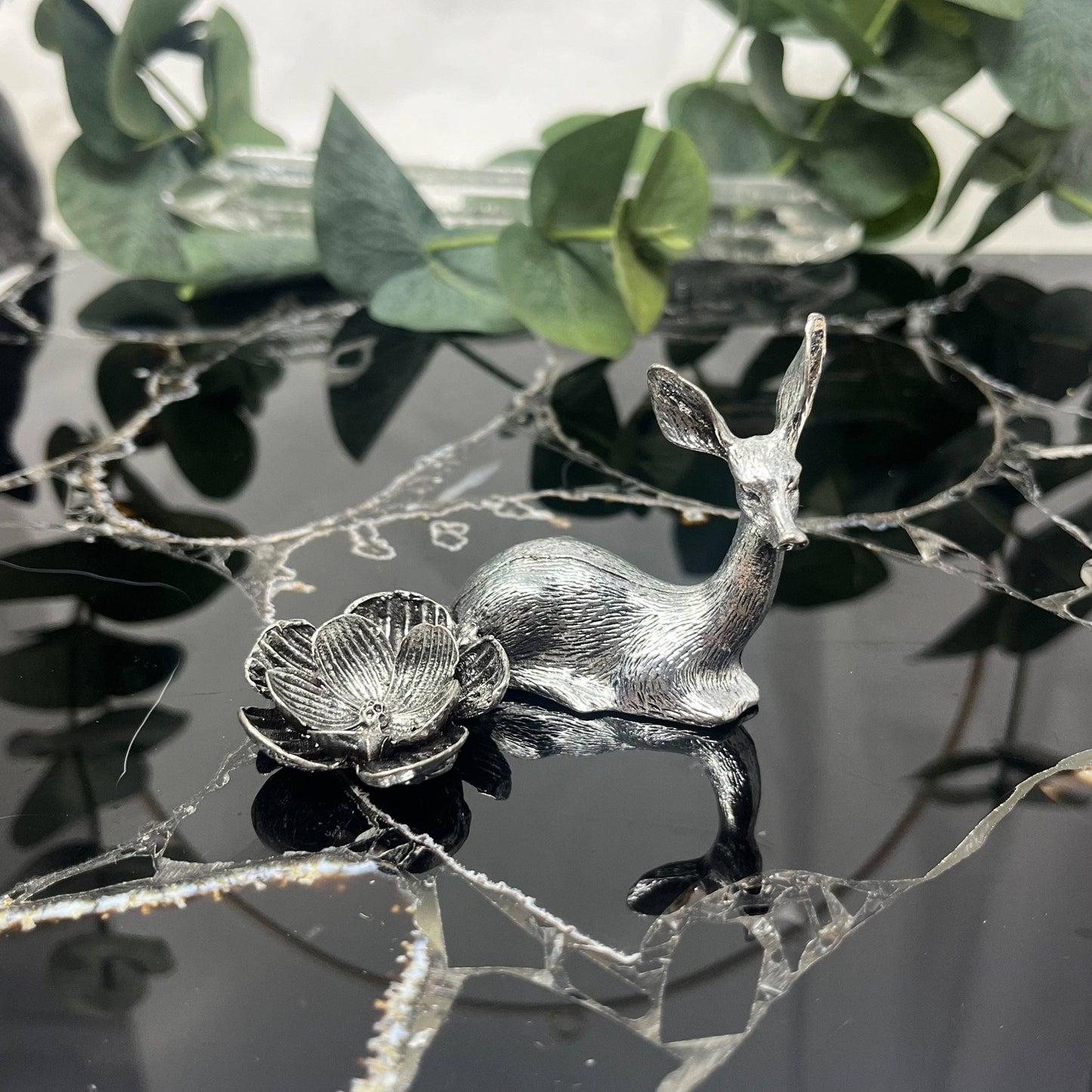 Silver Deer Sphere Stand