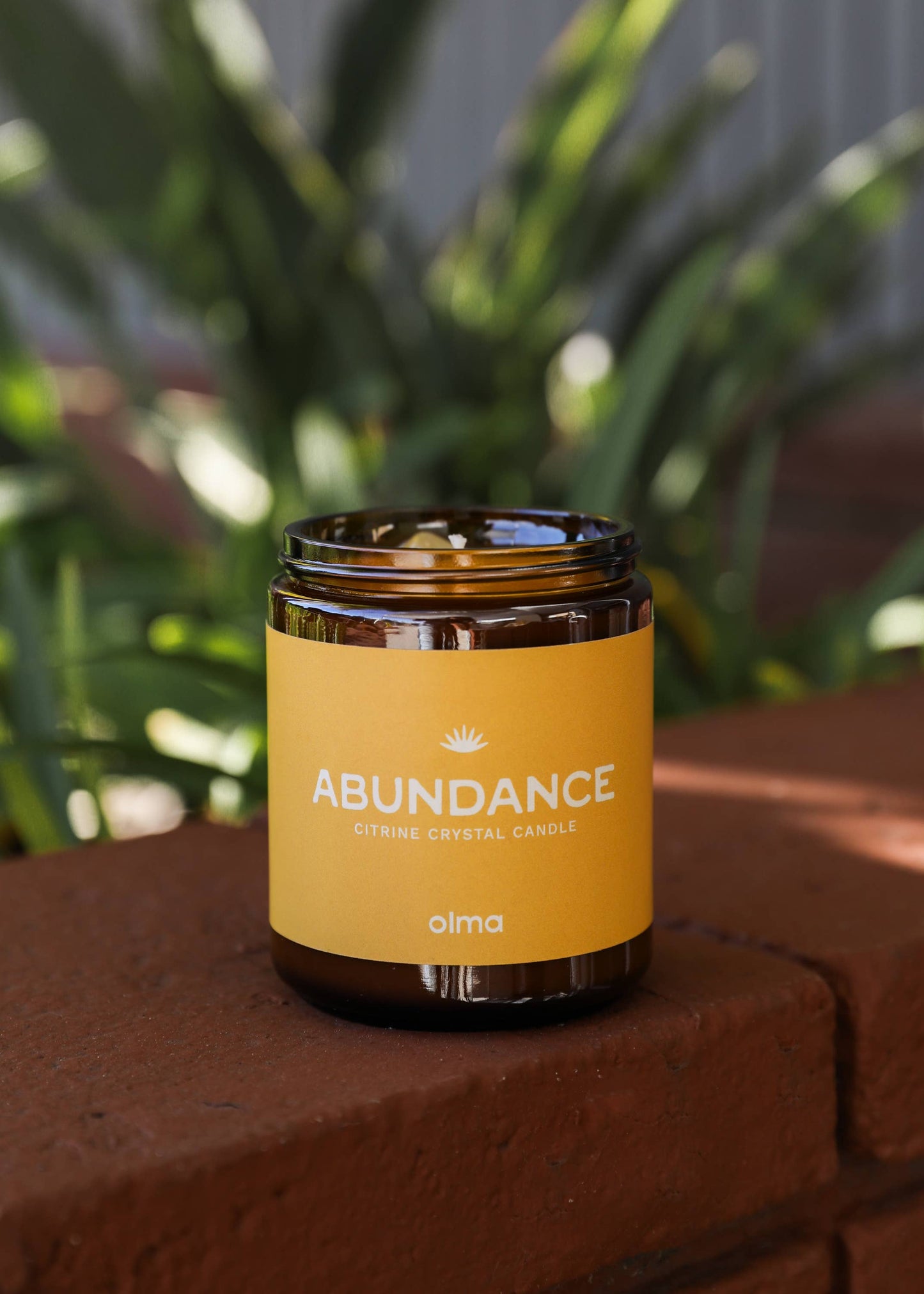 Abundance Intention Candle - Citrine Crystal - Amber: 9oz