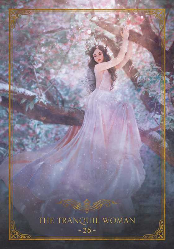 Luminous Women Oracle by Eloha Loups Saxod: Flashcards; 244 pages / English
