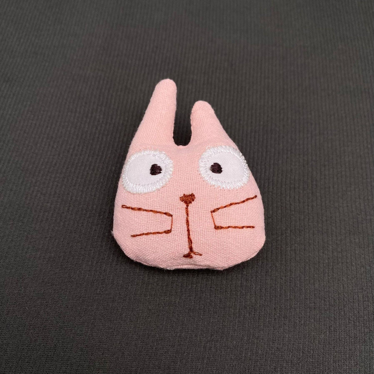 Funny Cat Head Linen-cotton Cloth Cartoon Brooch: Green