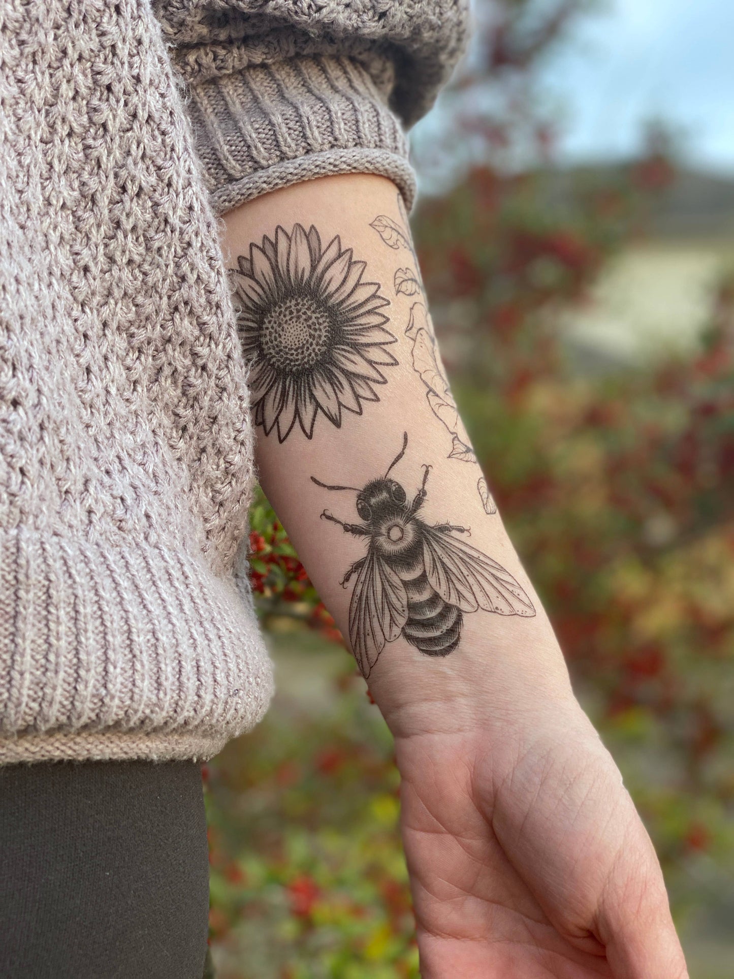 Nature Tats - Big Bee Temporary Tattoo: 1-Pack