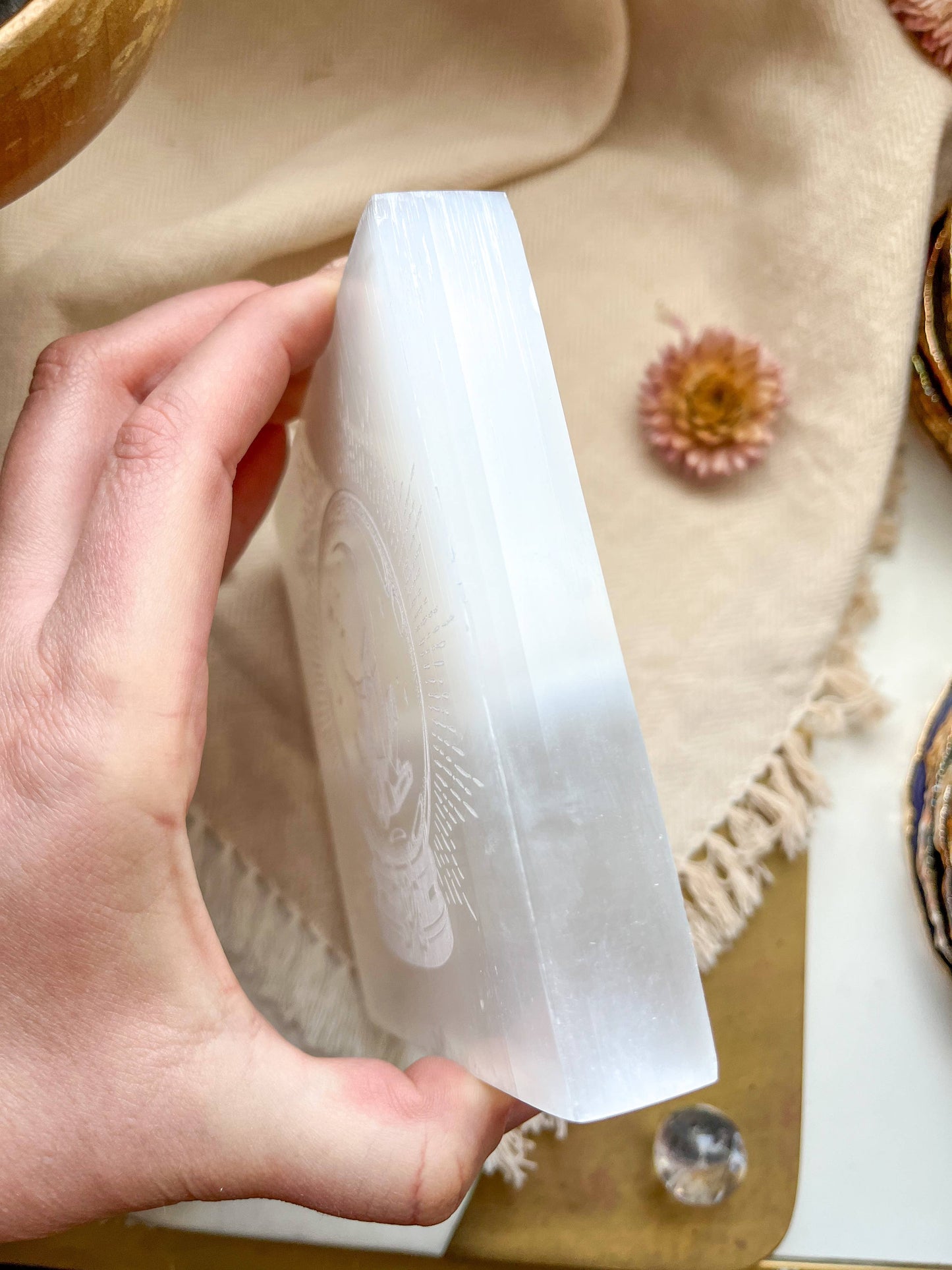 Selenite - Familiar Cat Square Plate