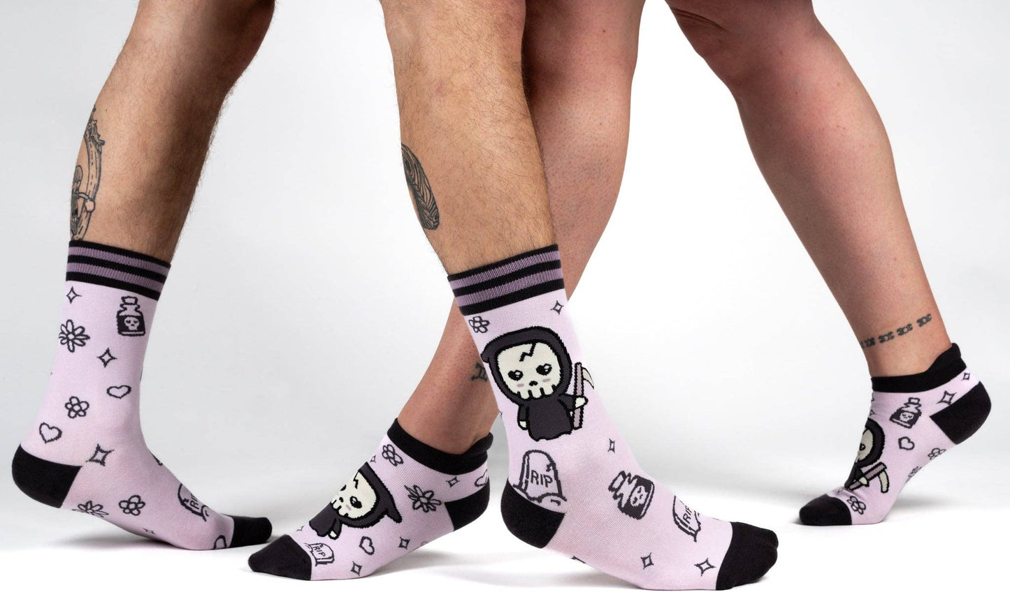 Socks - Foot Clothes - Pastel Goth Grim Reaper Crew