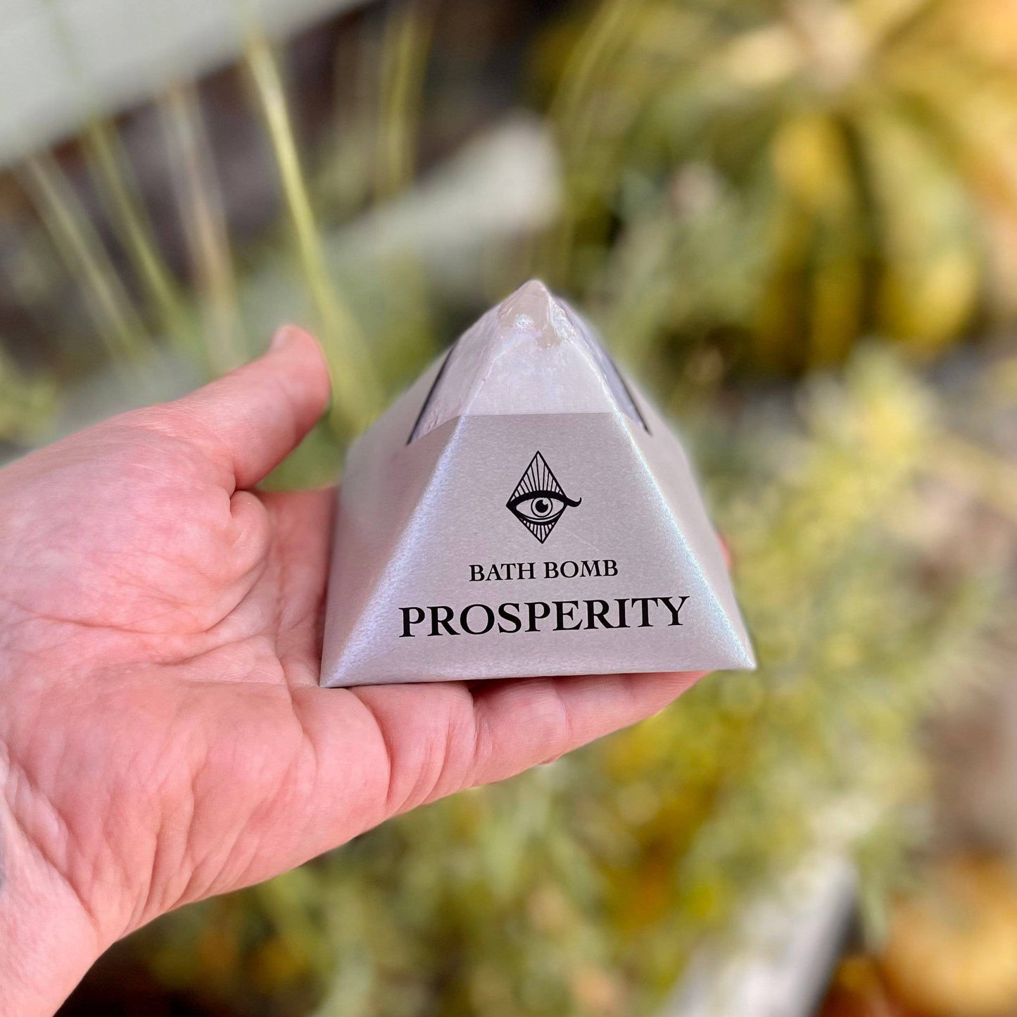 Prosperity Bath Bomb: 4oz