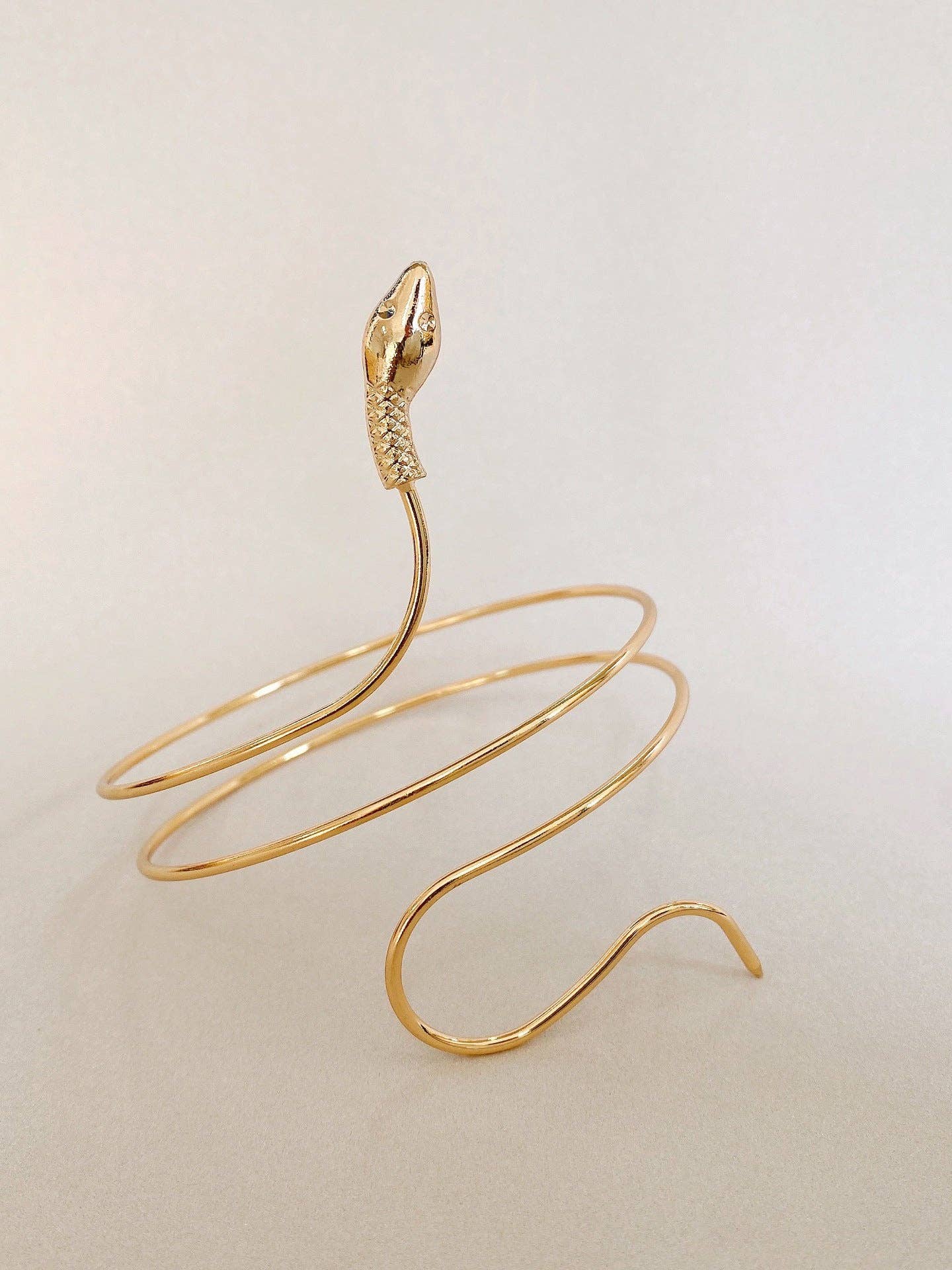 Exaggerated Twisted Winding Snake Armband Bracelet: Rose-Gold