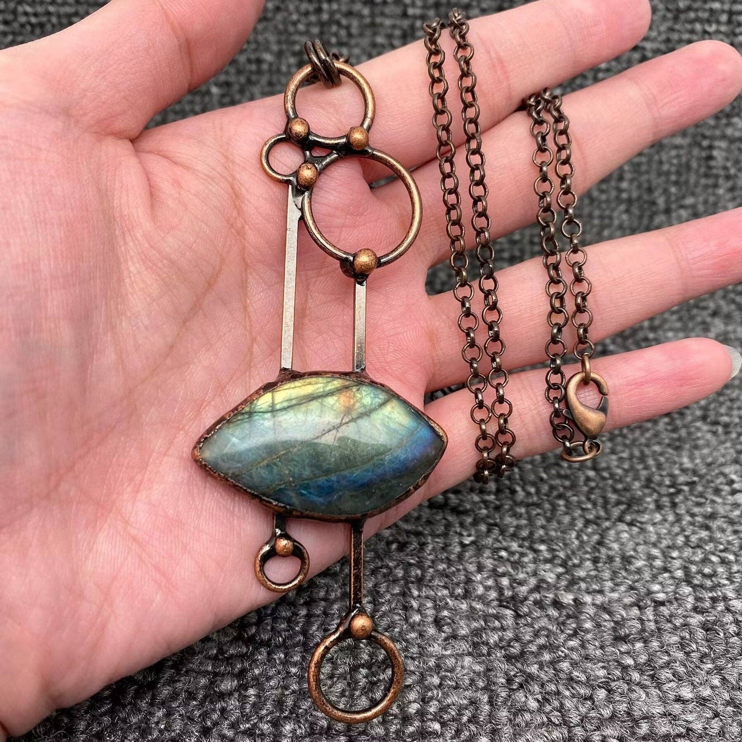 Necklace - Vintage Irregular Geometric Pendant with Labradorite