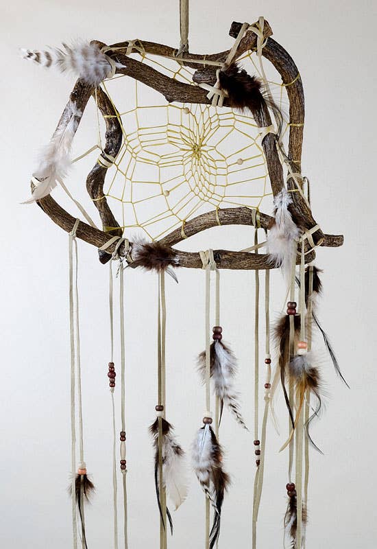 Dream Catcher - Wanderer - Medium Twig - Brown